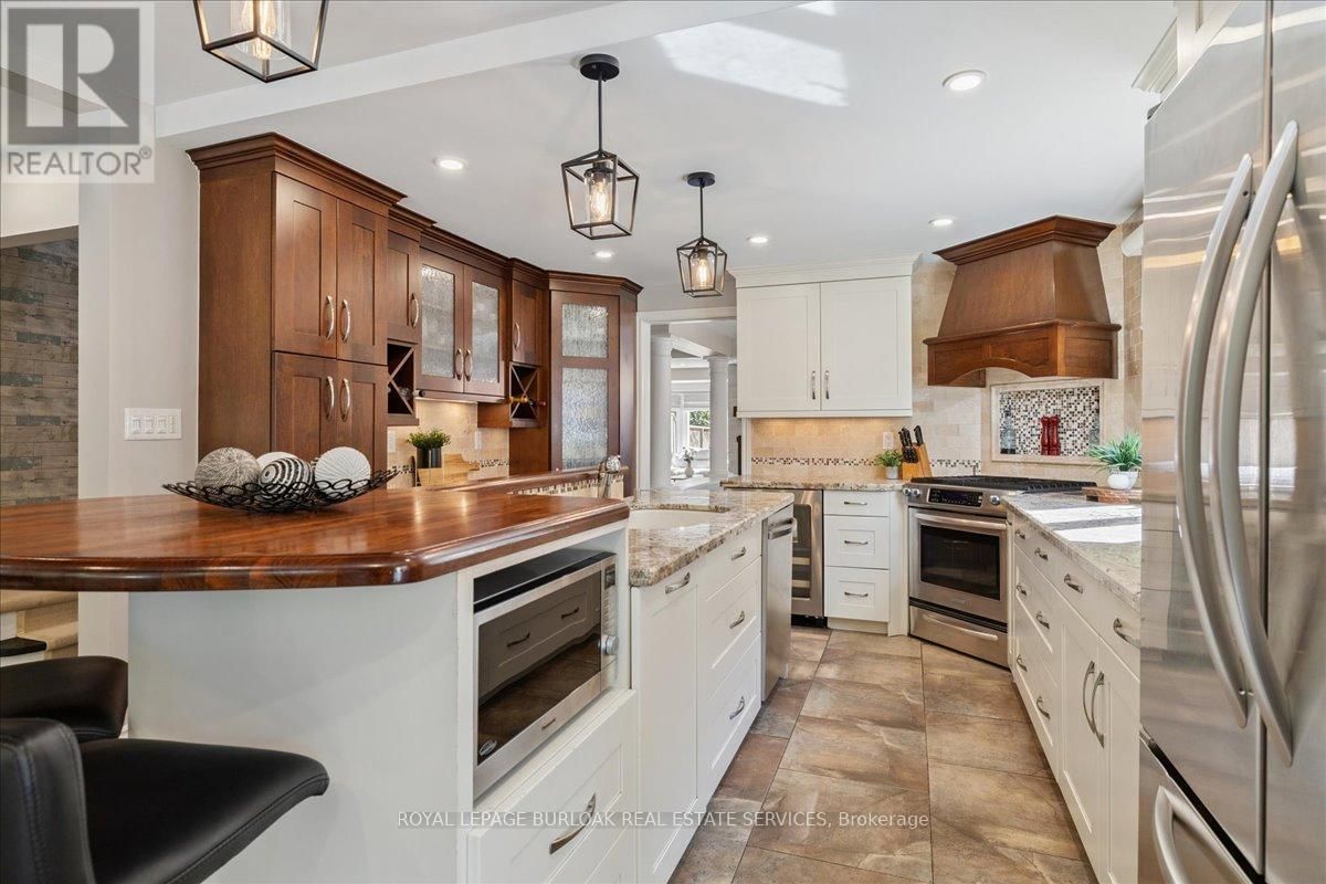 44 SUNVALE PLACE Image 12