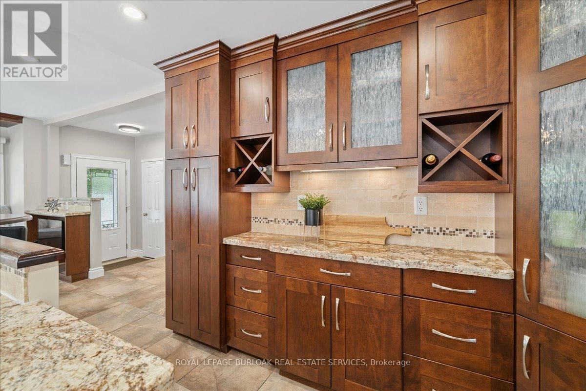 44 SUNVALE PLACE Image 14