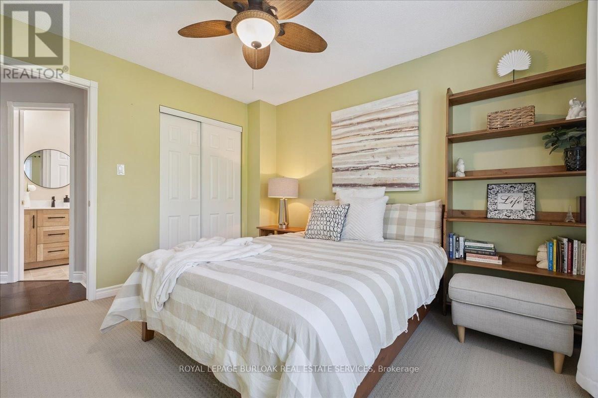 44 SUNVALE PLACE Image 32