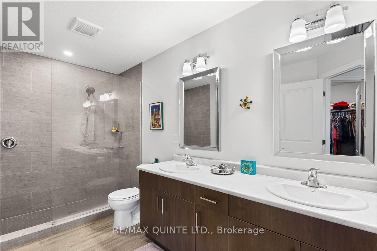 6 GRANBY COURT Image 26