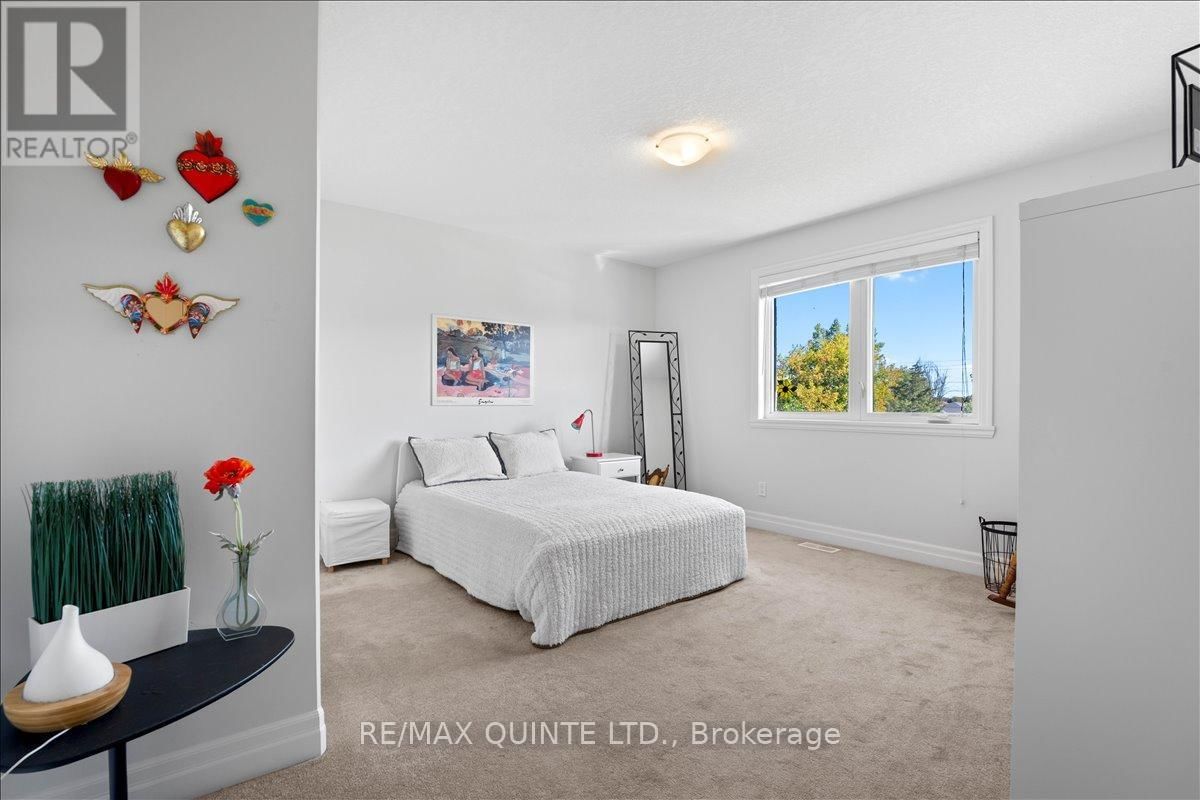 6 GRANBY COURT Image 31