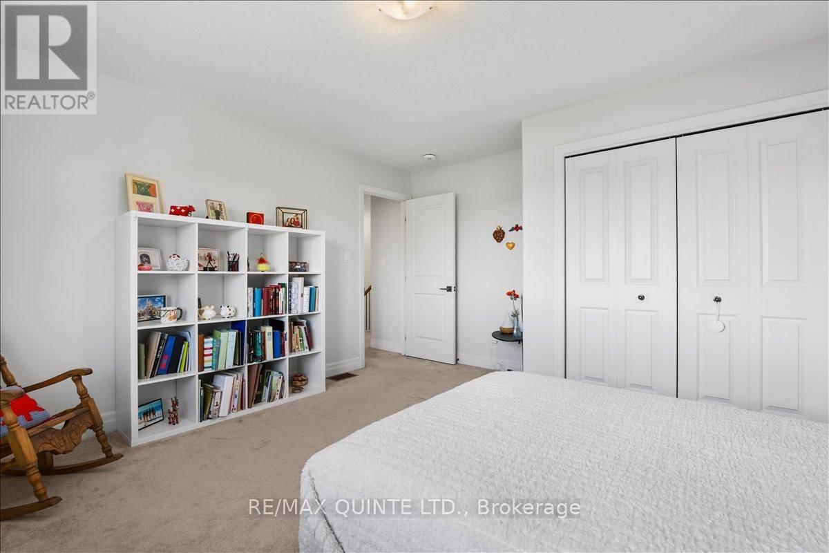 6 GRANBY COURT Image 32