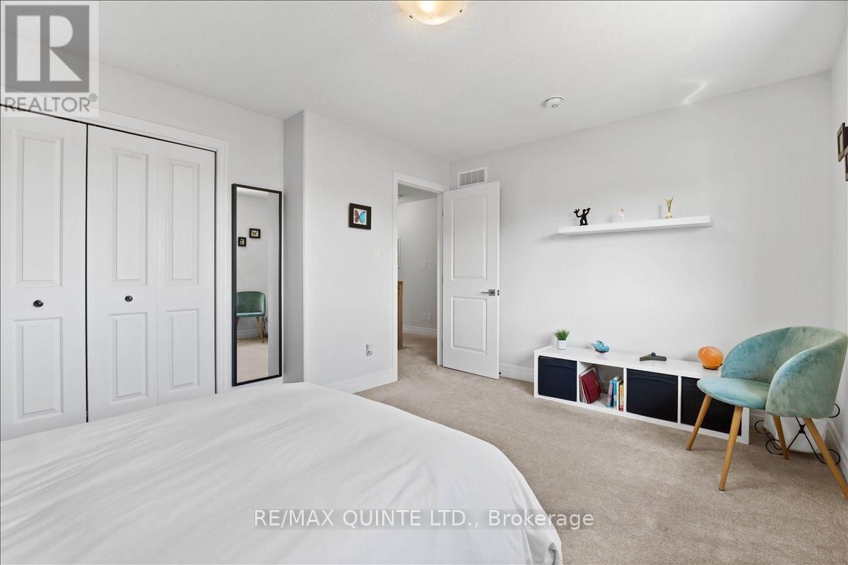 6 GRANBY COURT Image 34