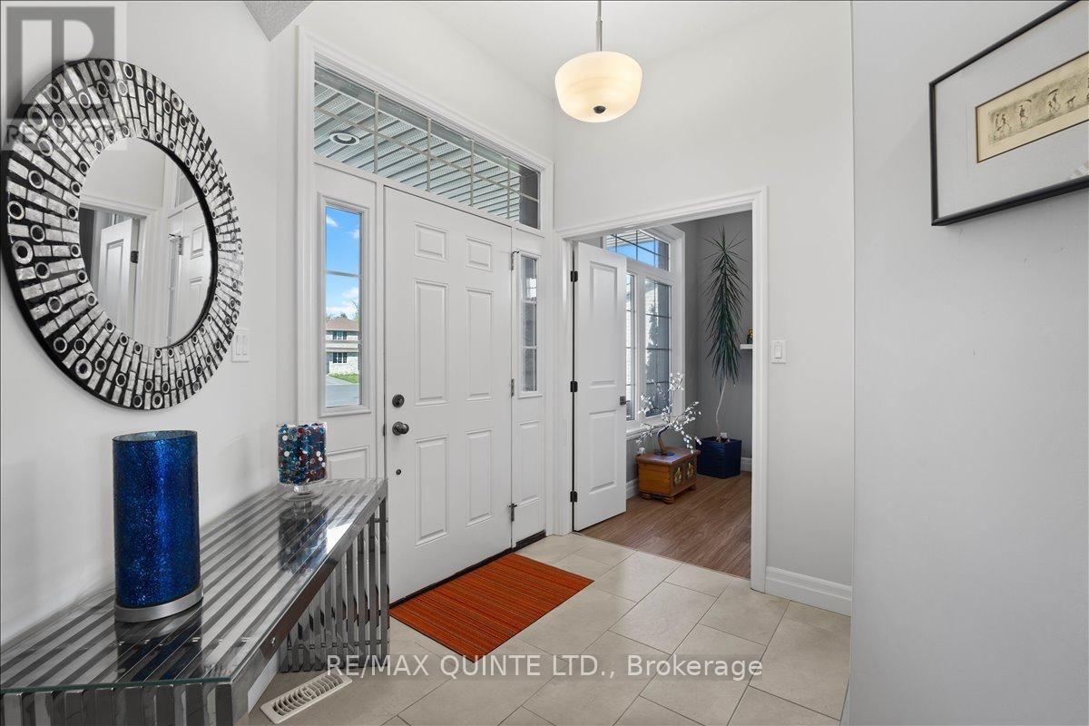 6 GRANBY COURT Image 4