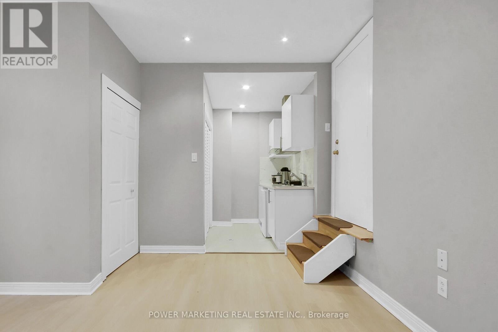 181 MOUNTSHANNON DRIVE Image 30