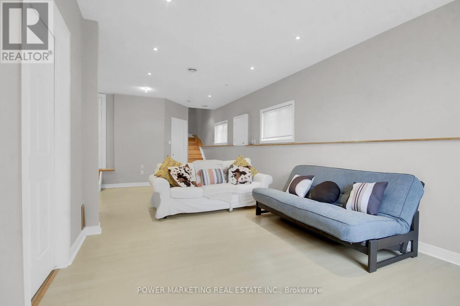 181 MOUNTSHANNON DRIVE Image 33