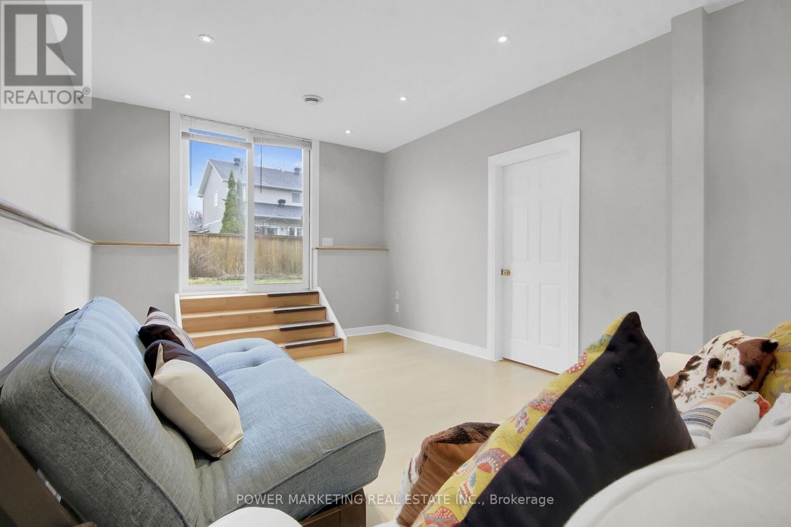 181 MOUNTSHANNON DRIVE Image 34