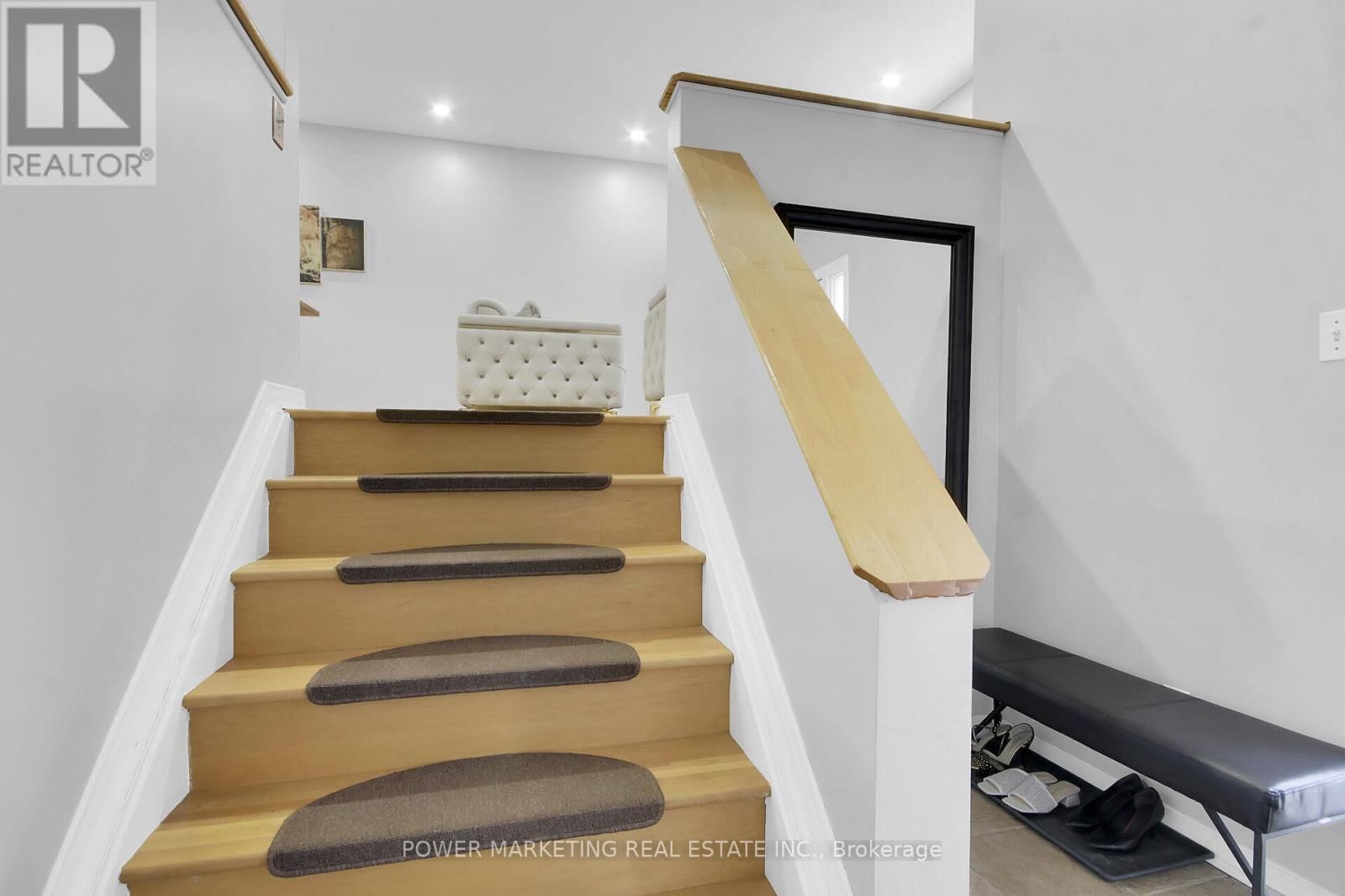 181 MOUNTSHANNON DRIVE Image 4