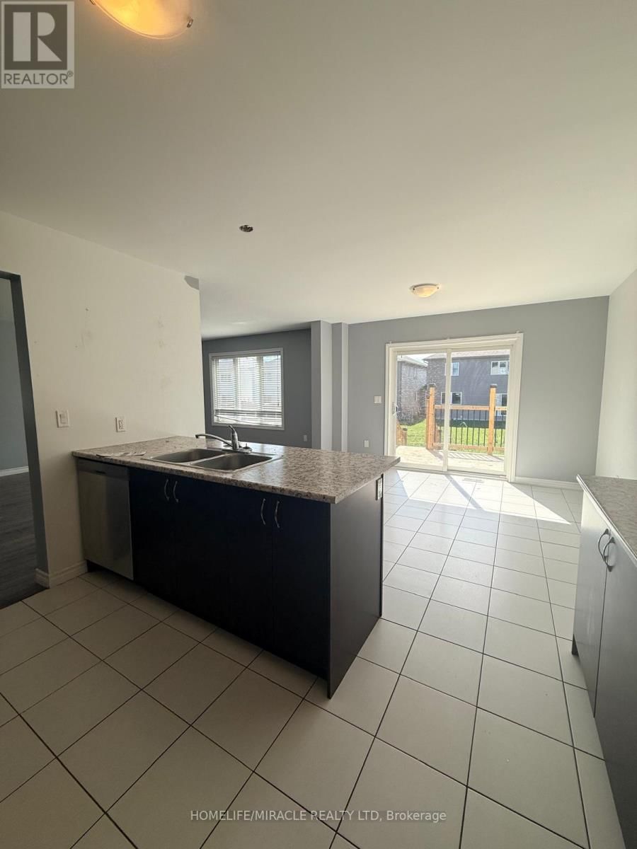 43 BRENNAN CRESCENT Image 13