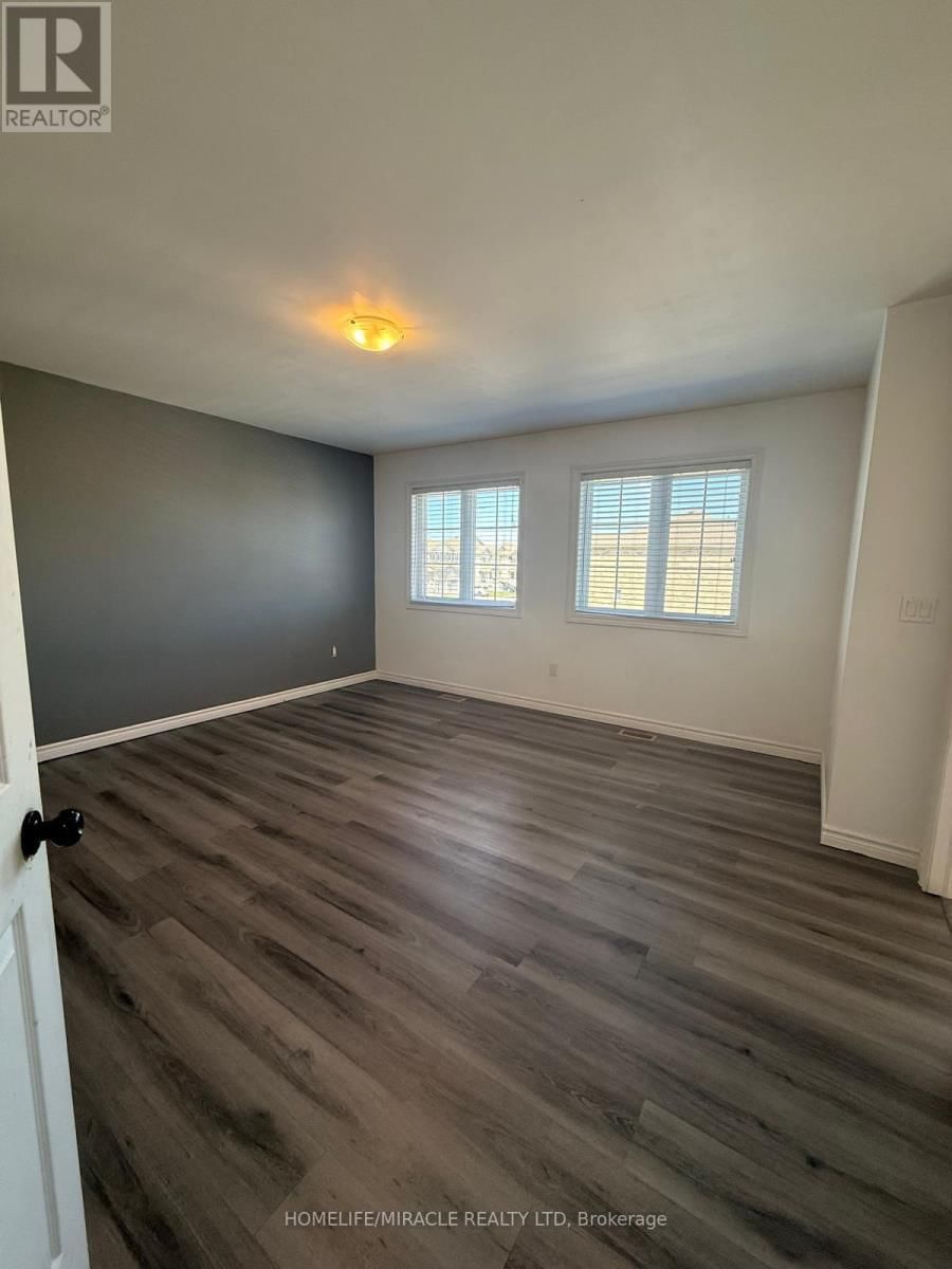 43 BRENNAN CRESCENT Image 15