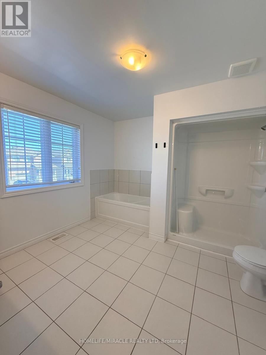 43 BRENNAN CRESCENT Image 18