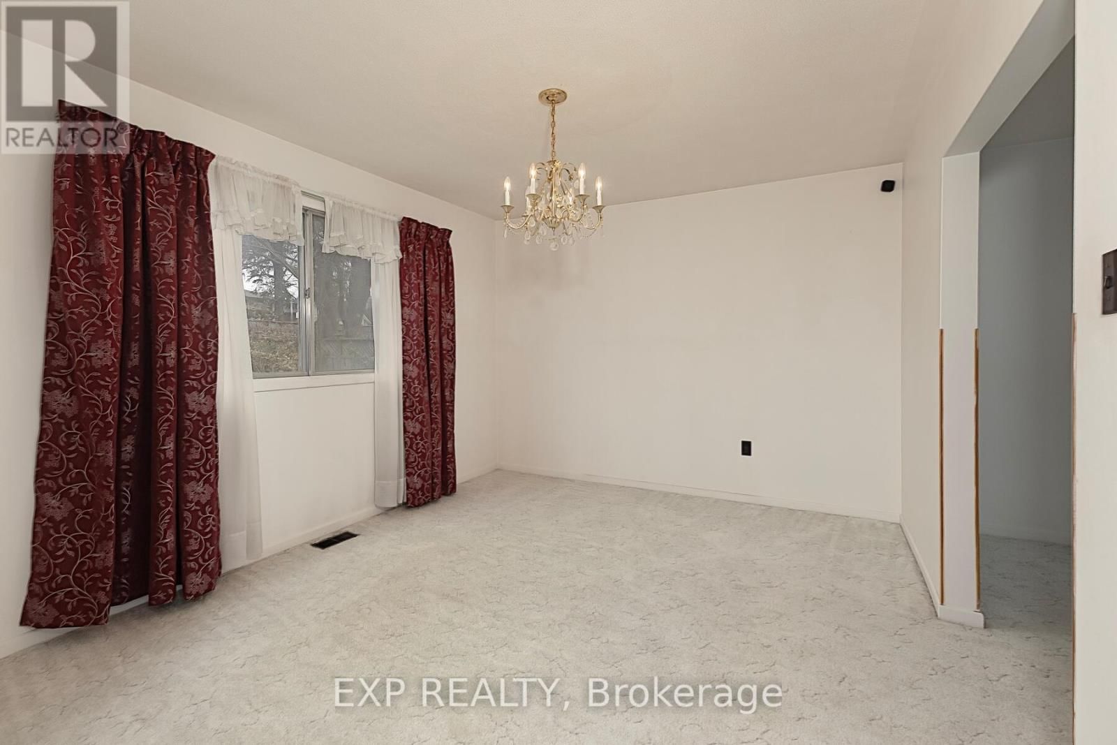 1109 SPRUCEDALE ROAD Image 10