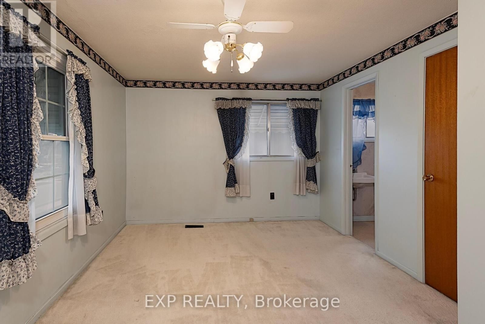 1109 SPRUCEDALE ROAD Image 19