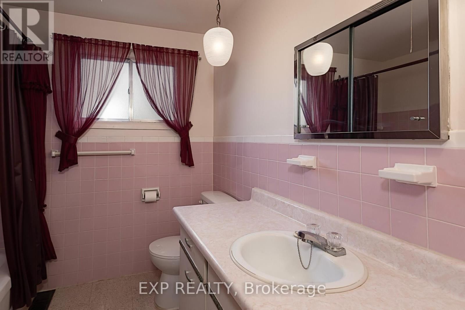 1109 SPRUCEDALE ROAD Image 29