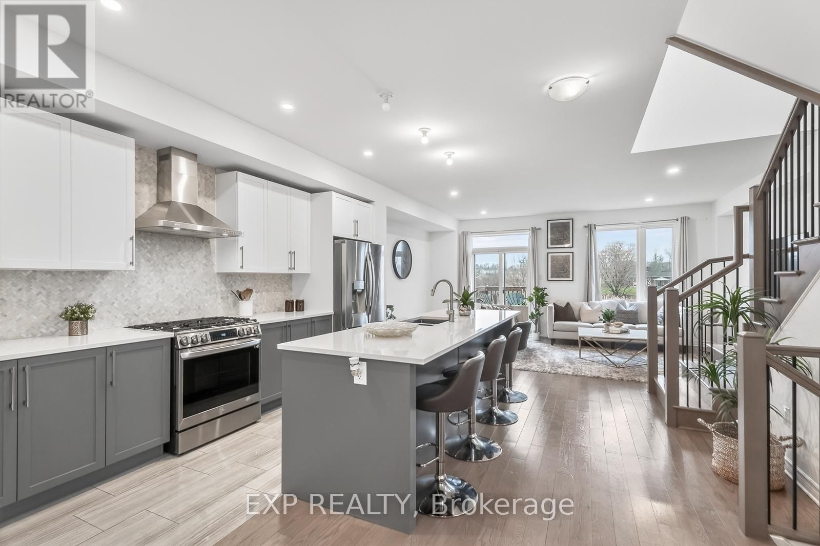 501 ENCLAVE LANE Image 9