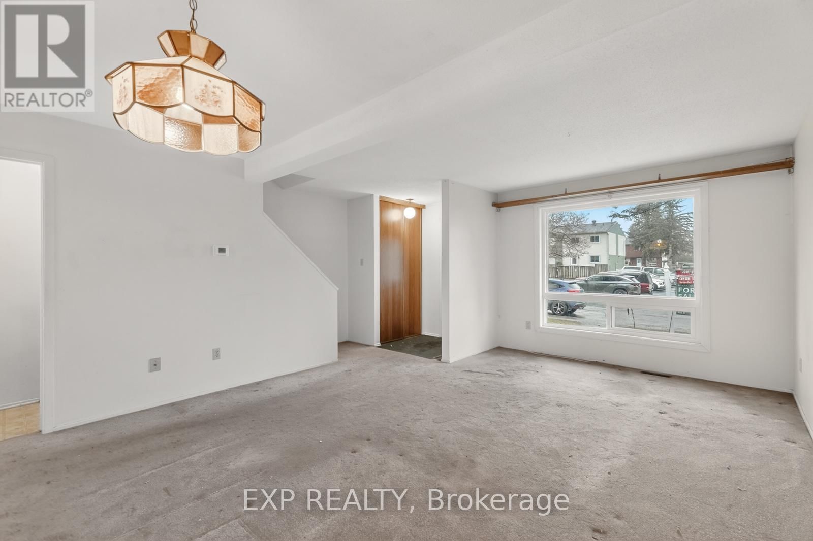 235 TEAL CRESCENT Image 6