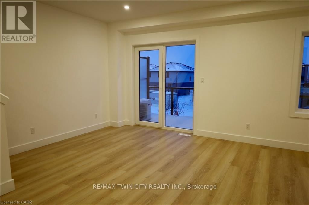 17 - 4255 LISMER LANE Image 10