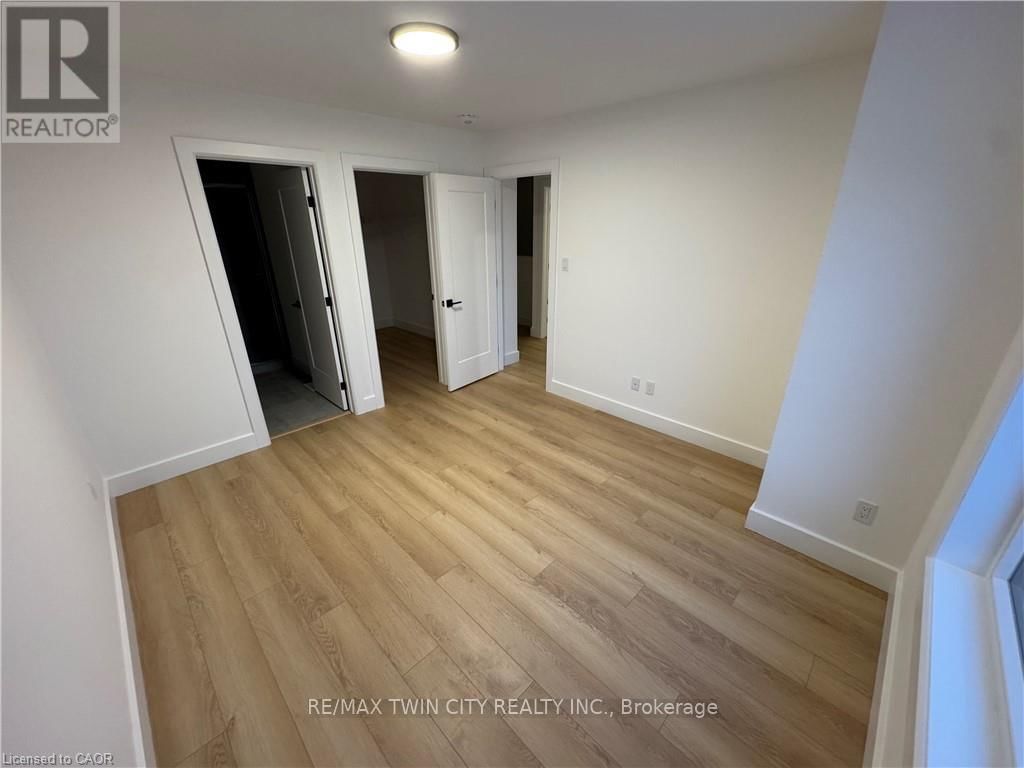 17 - 4255 LISMER LANE Image 13