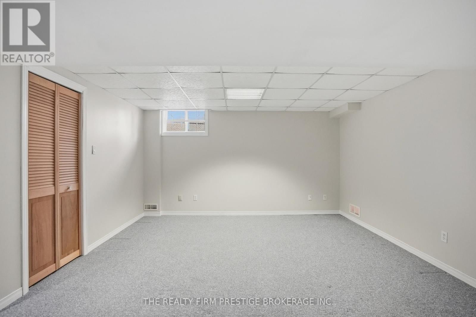 277 FLEMING DRIVE Image 17