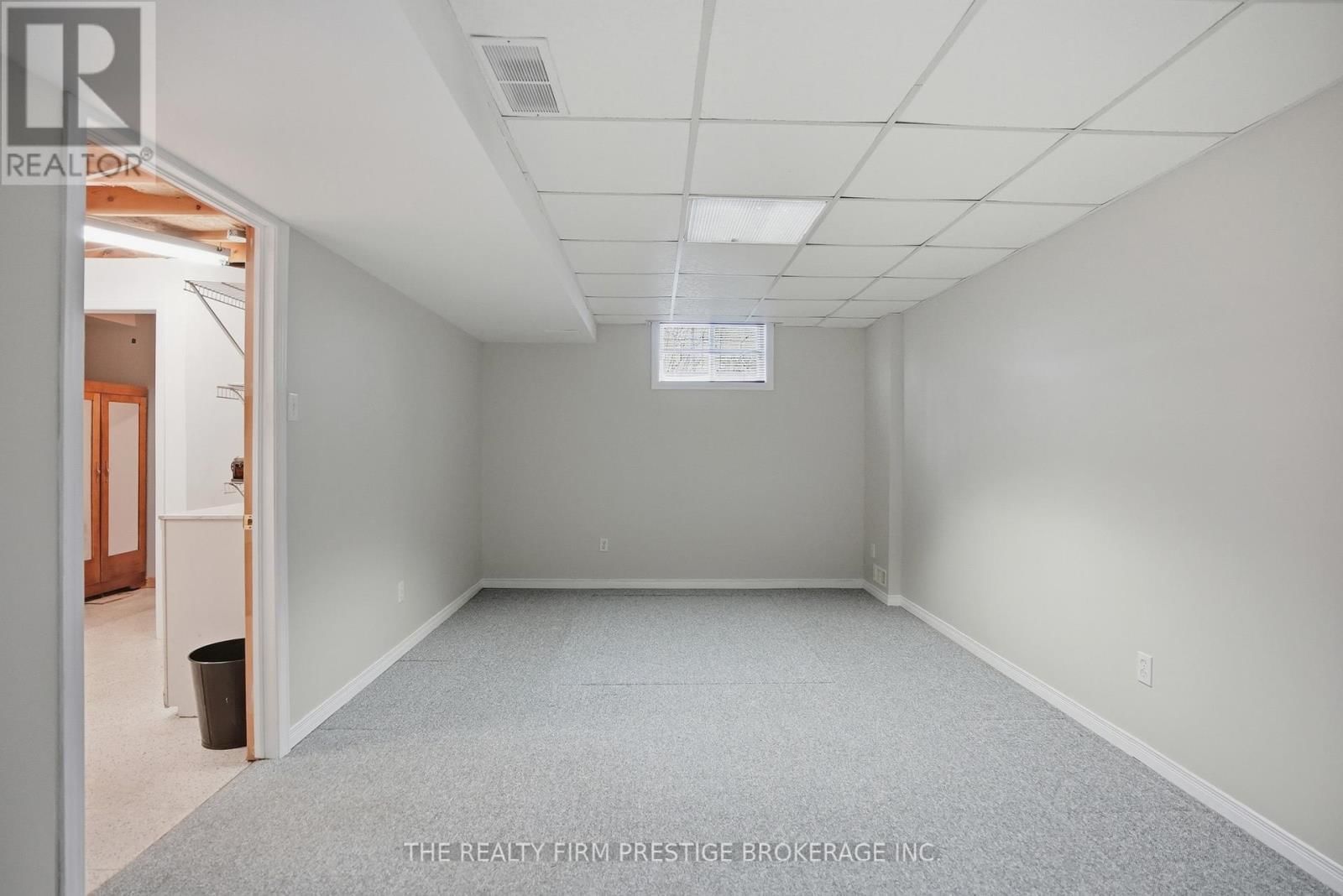 277 FLEMING DRIVE Image 18