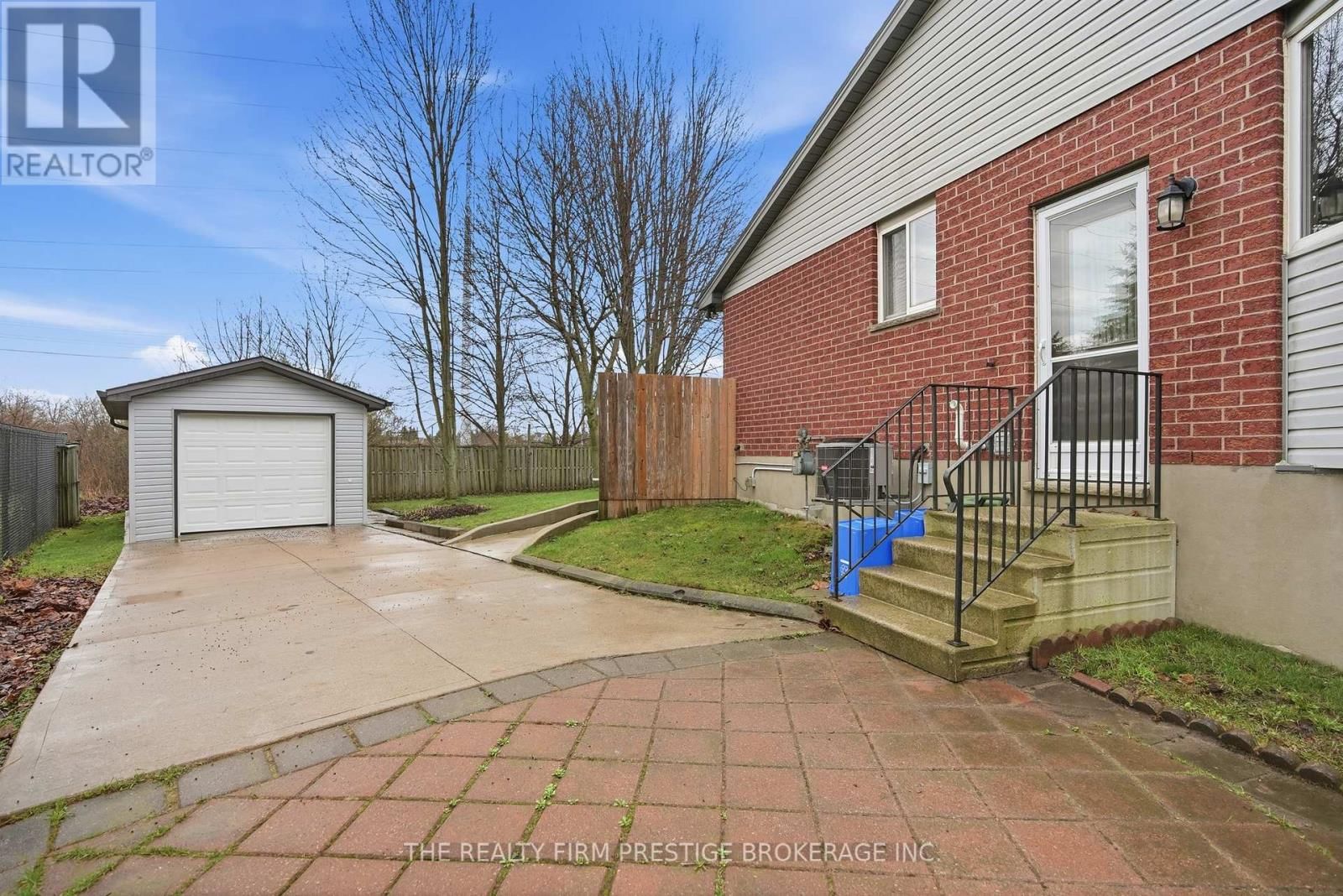 277 FLEMING DRIVE Image 23