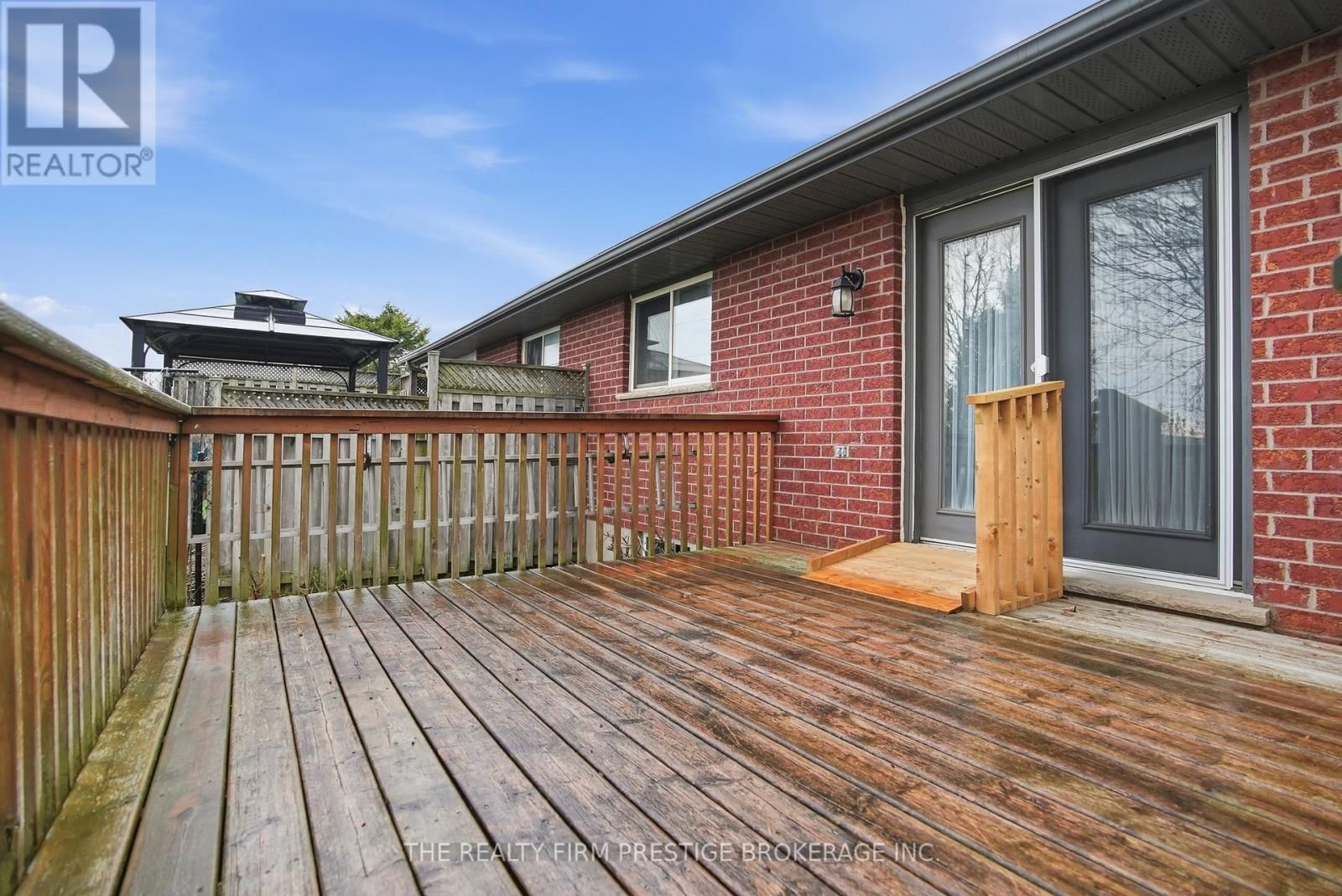 277 FLEMING DRIVE Image 24