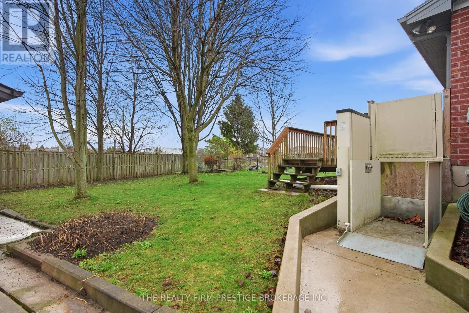 277 FLEMING DRIVE Image 25