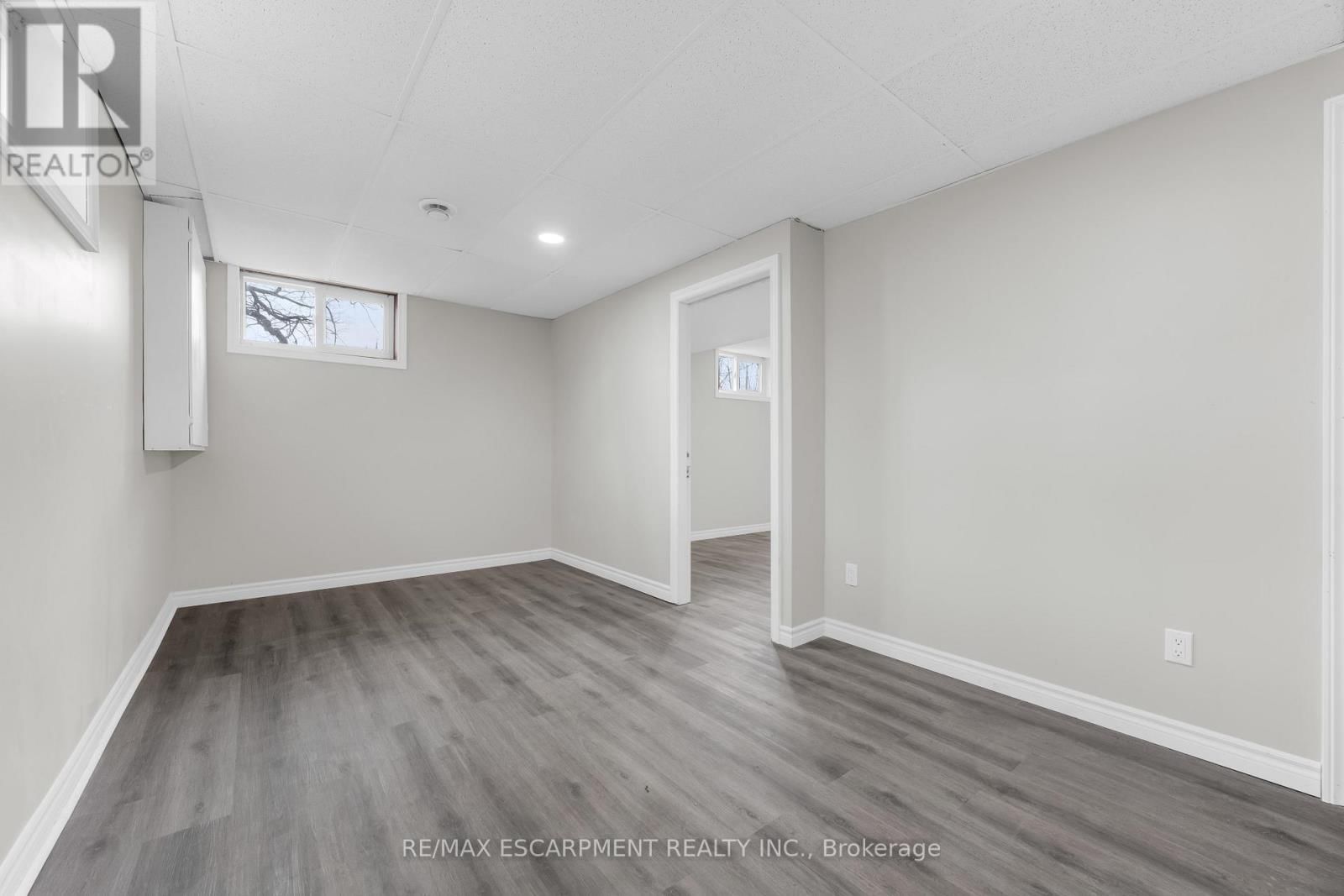 180 MEAD AVENUE Image 20