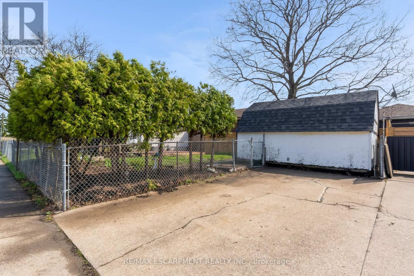 180 MEAD AVENUE Image 31