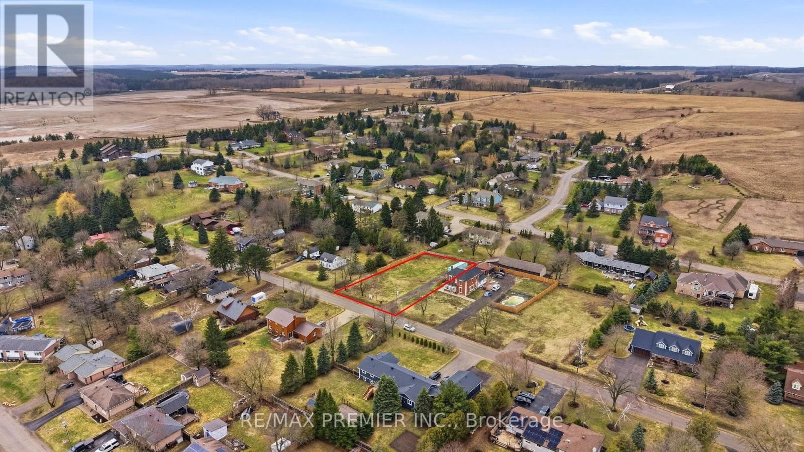 10 ORANGEVILLE STREET Image 11