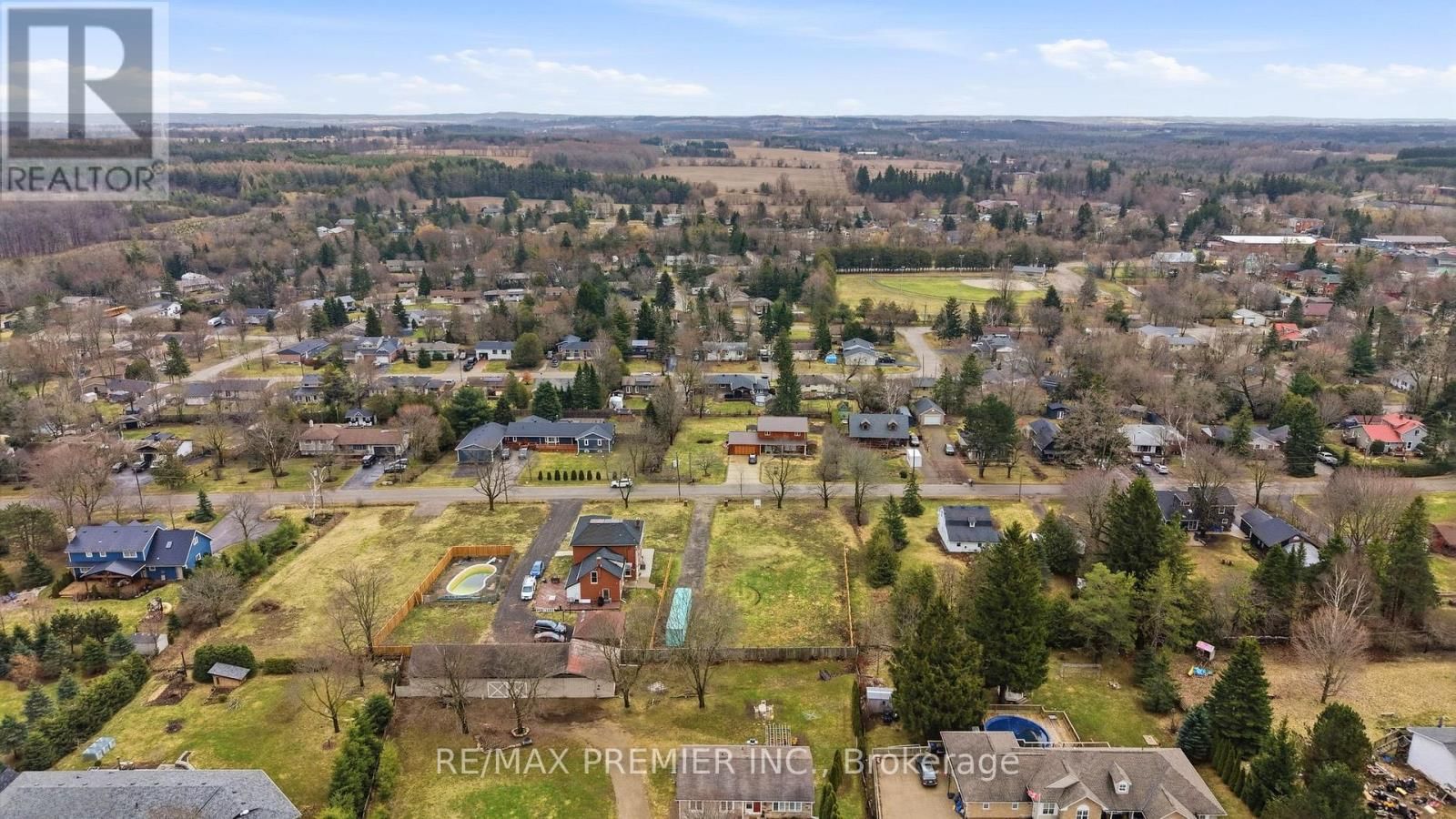 10 ORANGEVILLE STREET Image 2