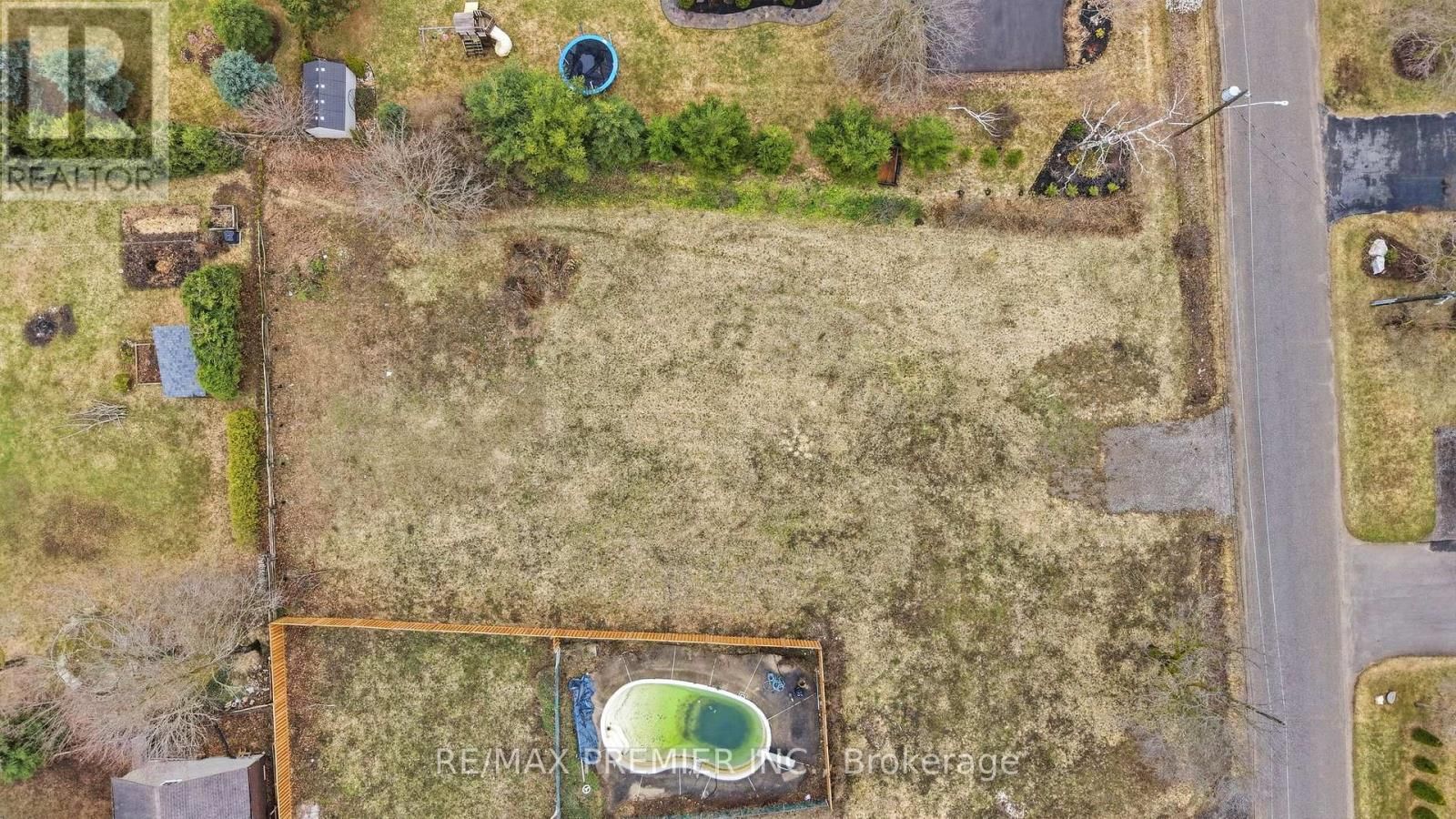 14 ORANGEVILLE STREET Image 12