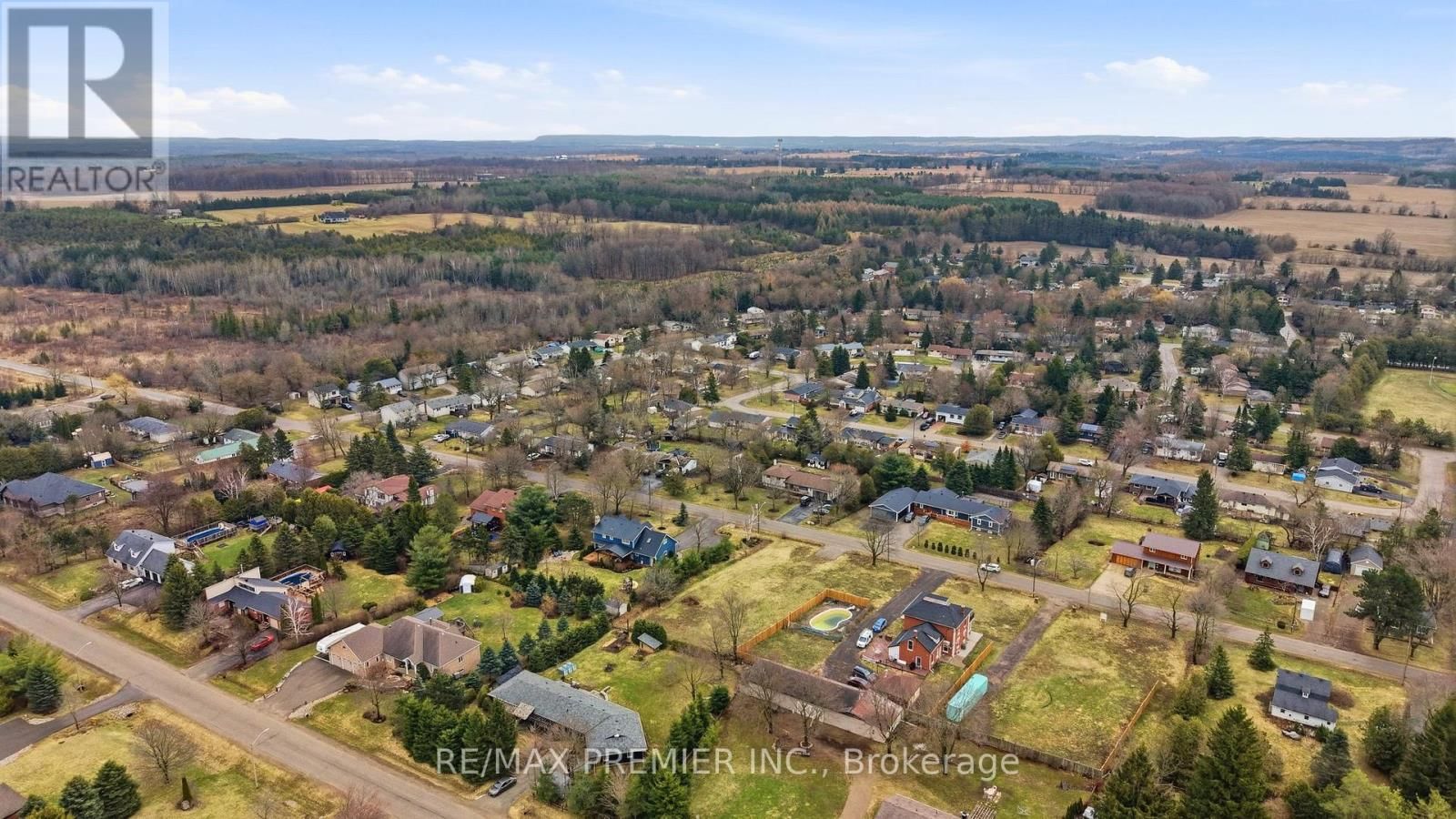 14 ORANGEVILLE STREET Image 5