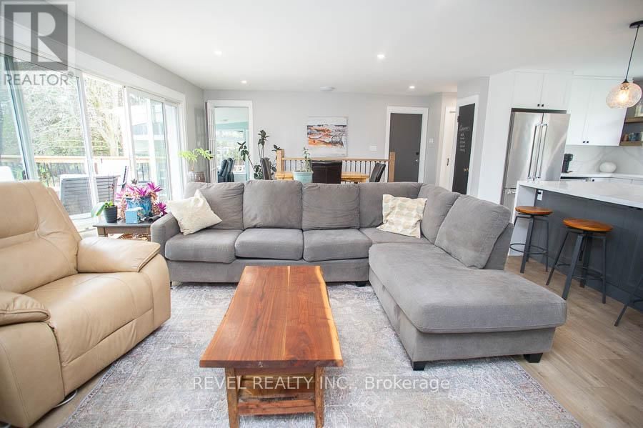 20 RUSSELL STREET Image 12