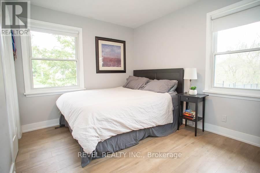 20 RUSSELL STREET Image 18