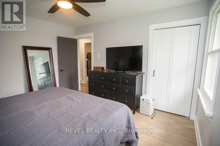 20 RUSSELL STREET Image 21