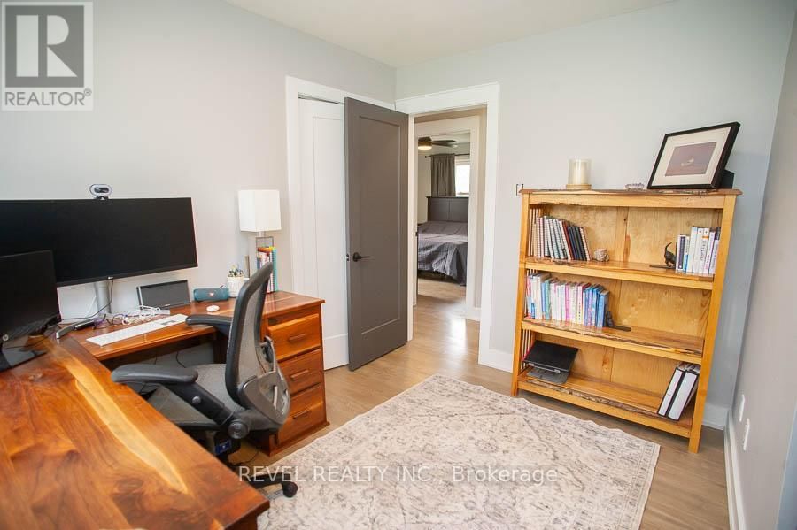 20 RUSSELL STREET Image 23