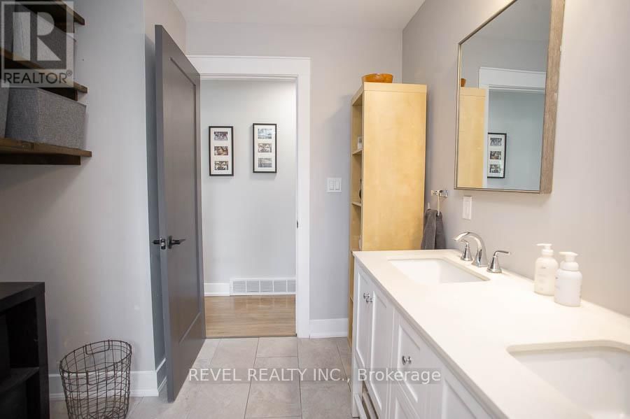 20 RUSSELL STREET Image 25