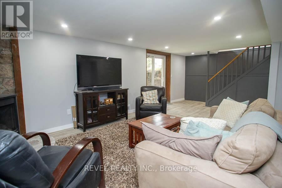 20 RUSSELL STREET Image 26