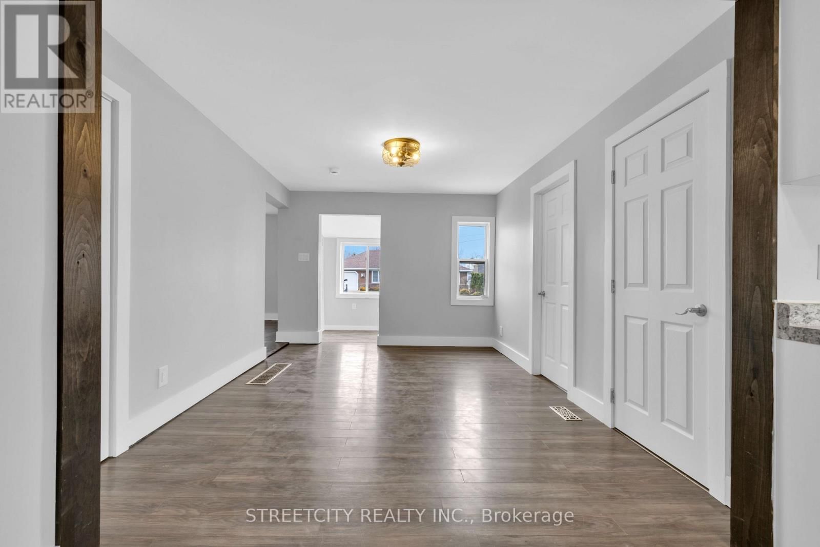 190 KING STREET Image 10