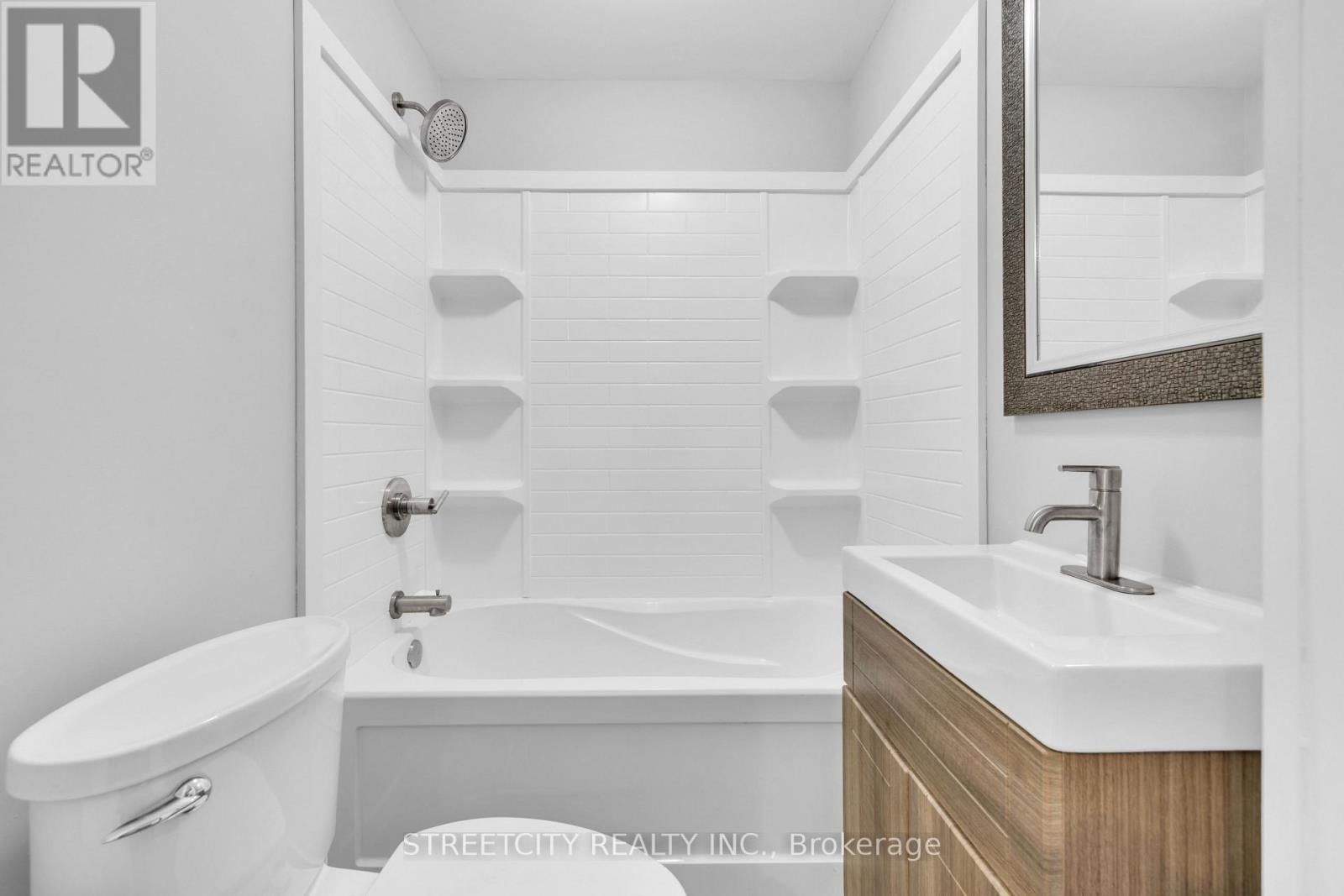 190 KING STREET Image 20