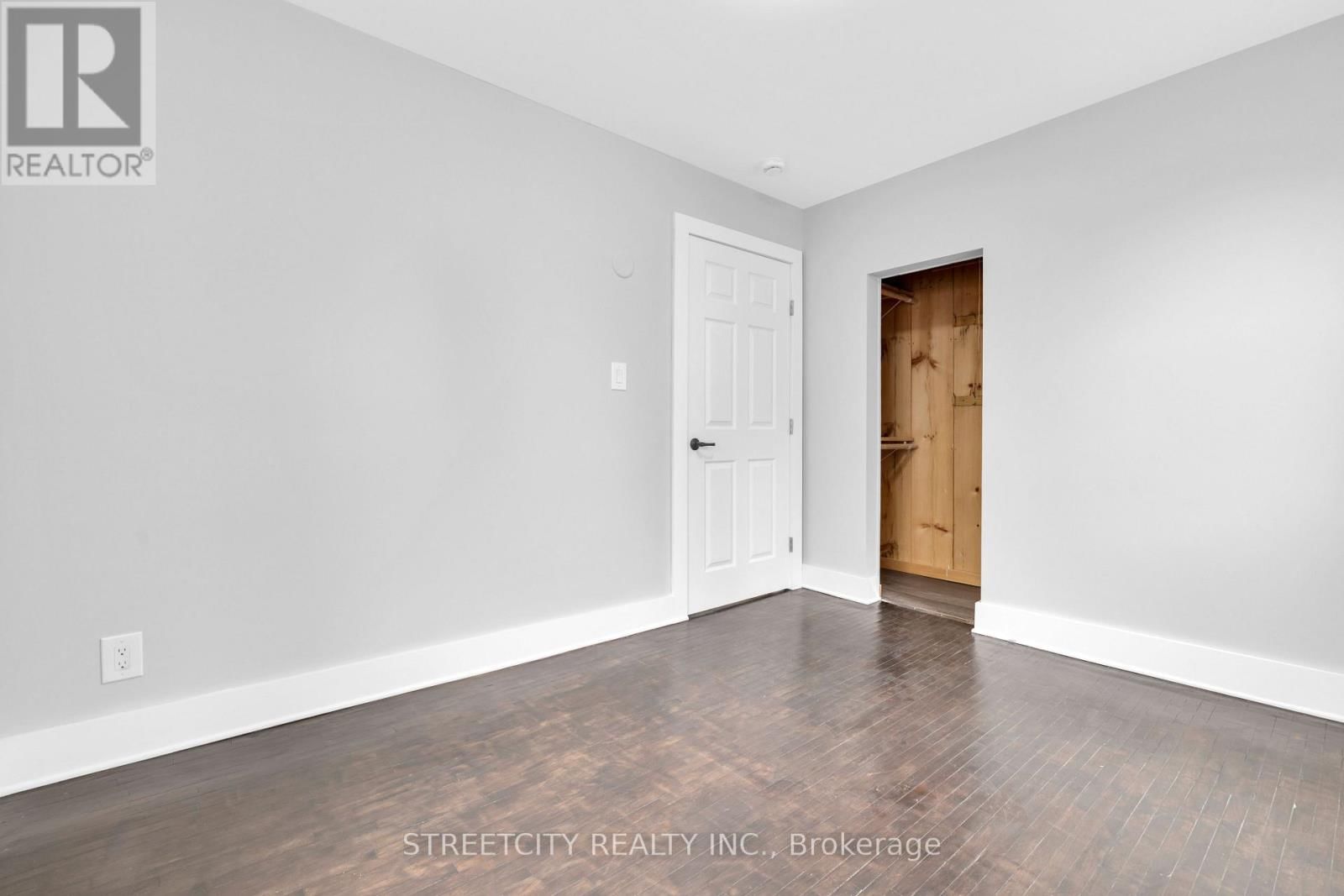 190 KING STREET Image 28