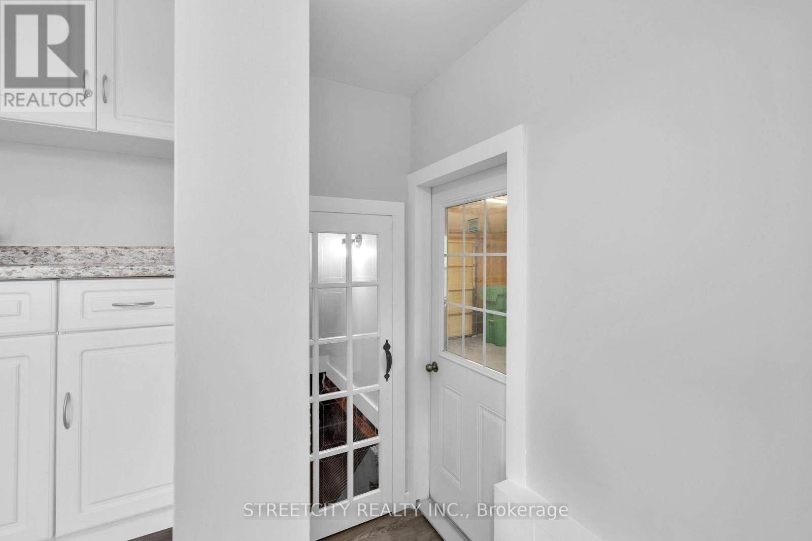 190 KING STREET Image 29