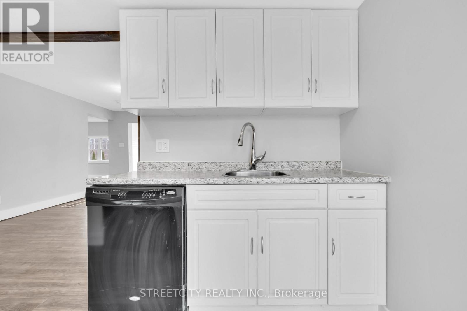 190 KING STREET Image 6