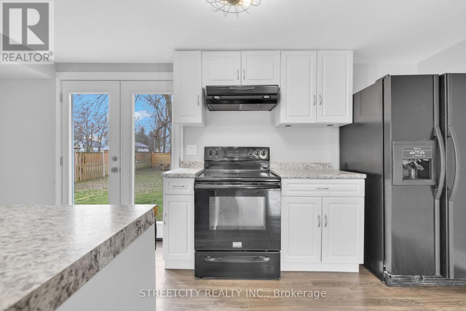 190 KING STREET Image 8