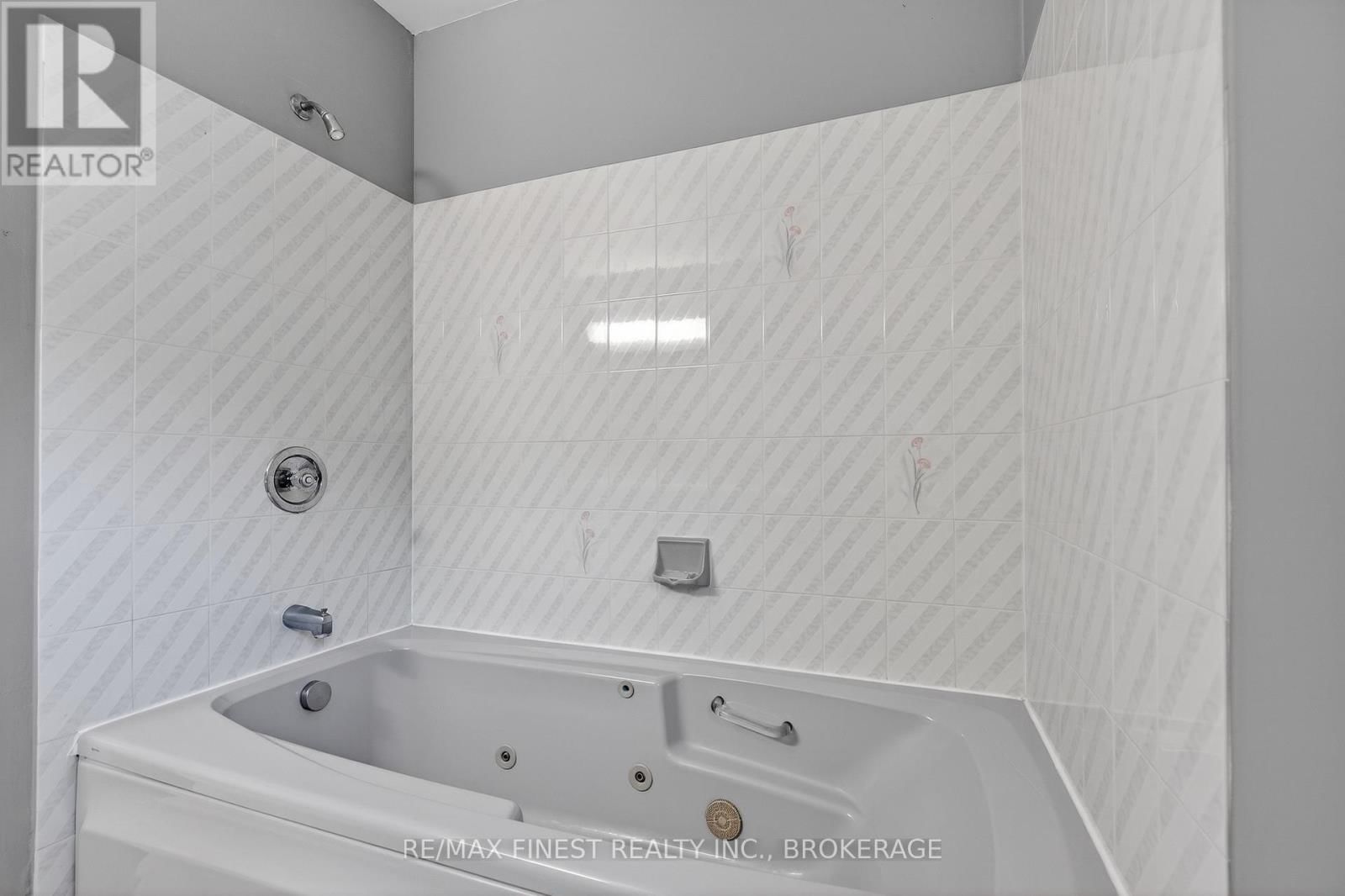 50 REDDICK ROAD Image 18