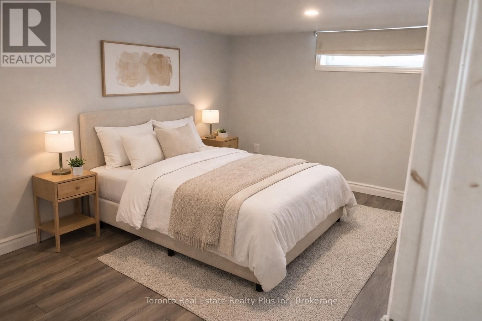 3 - 16 HURON ROAD Image 7