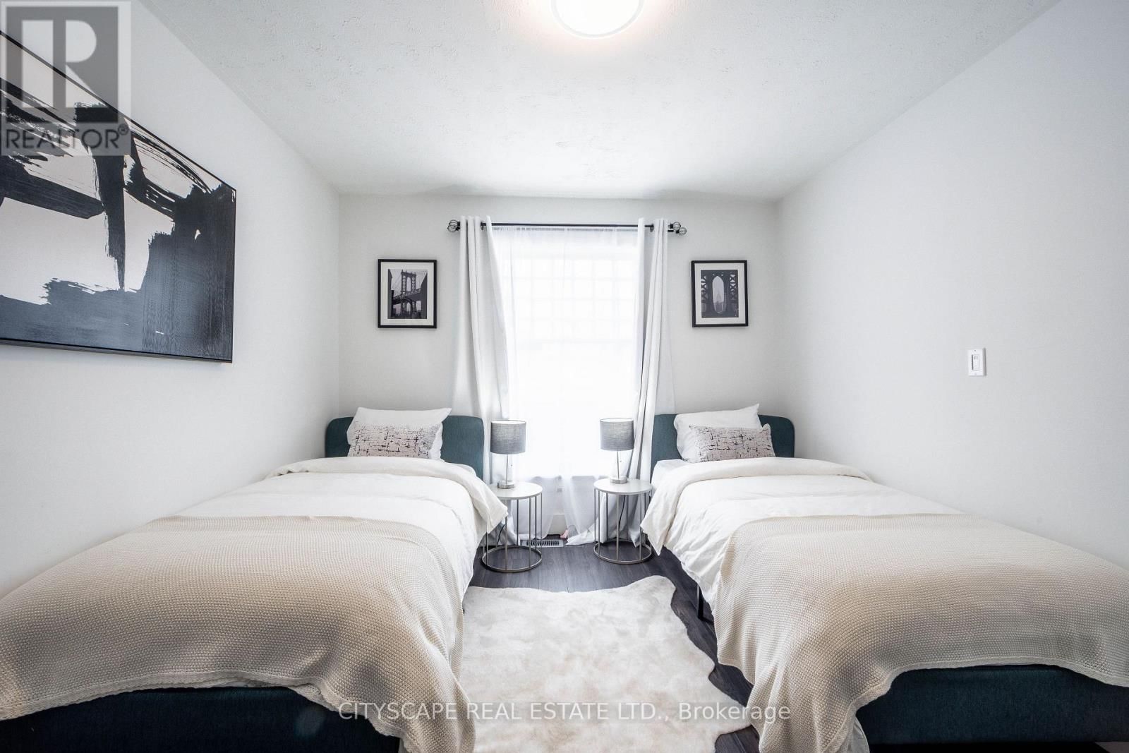 5073 KITCHENER STREET Image 10