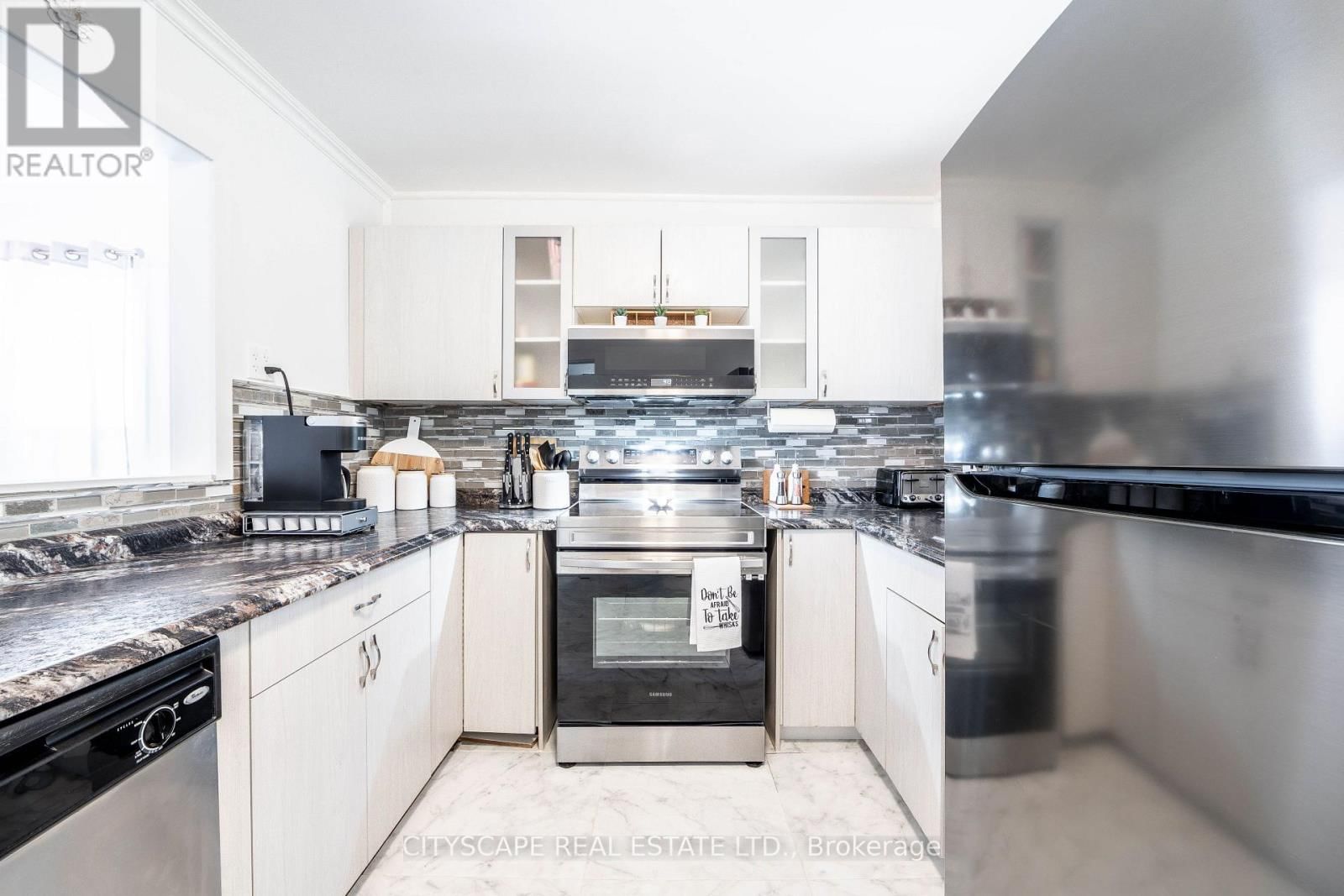 5073 KITCHENER STREET Image 15