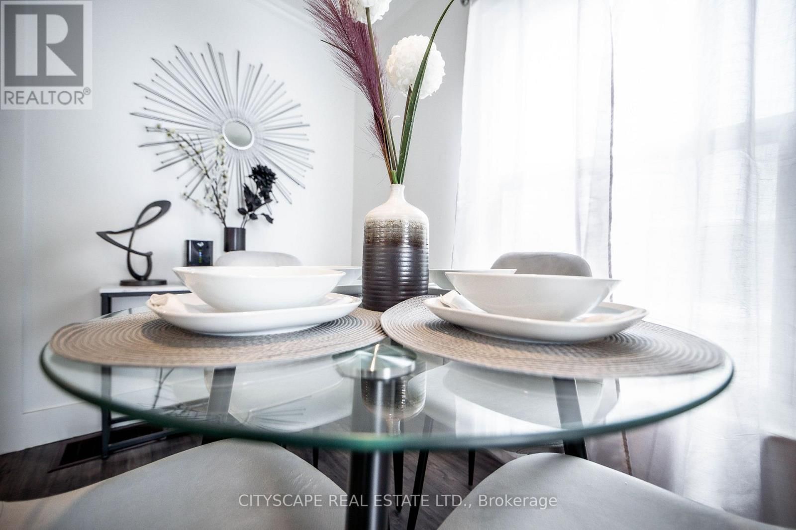 5073 KITCHENER STREET Image 28